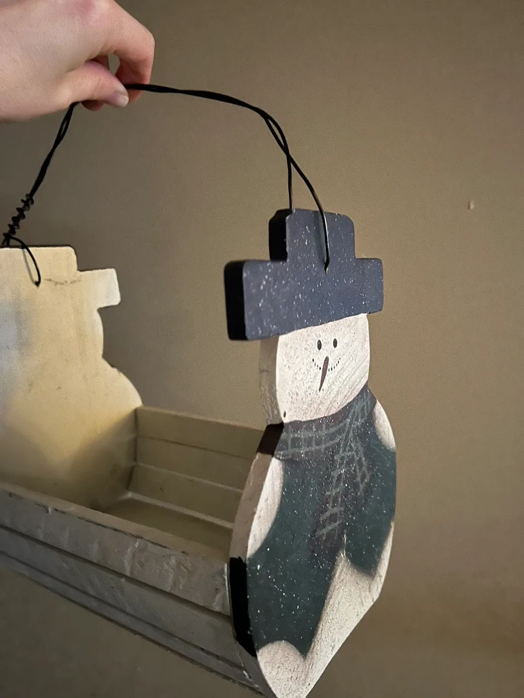 Snowman Wooden Basket image indicator(3)