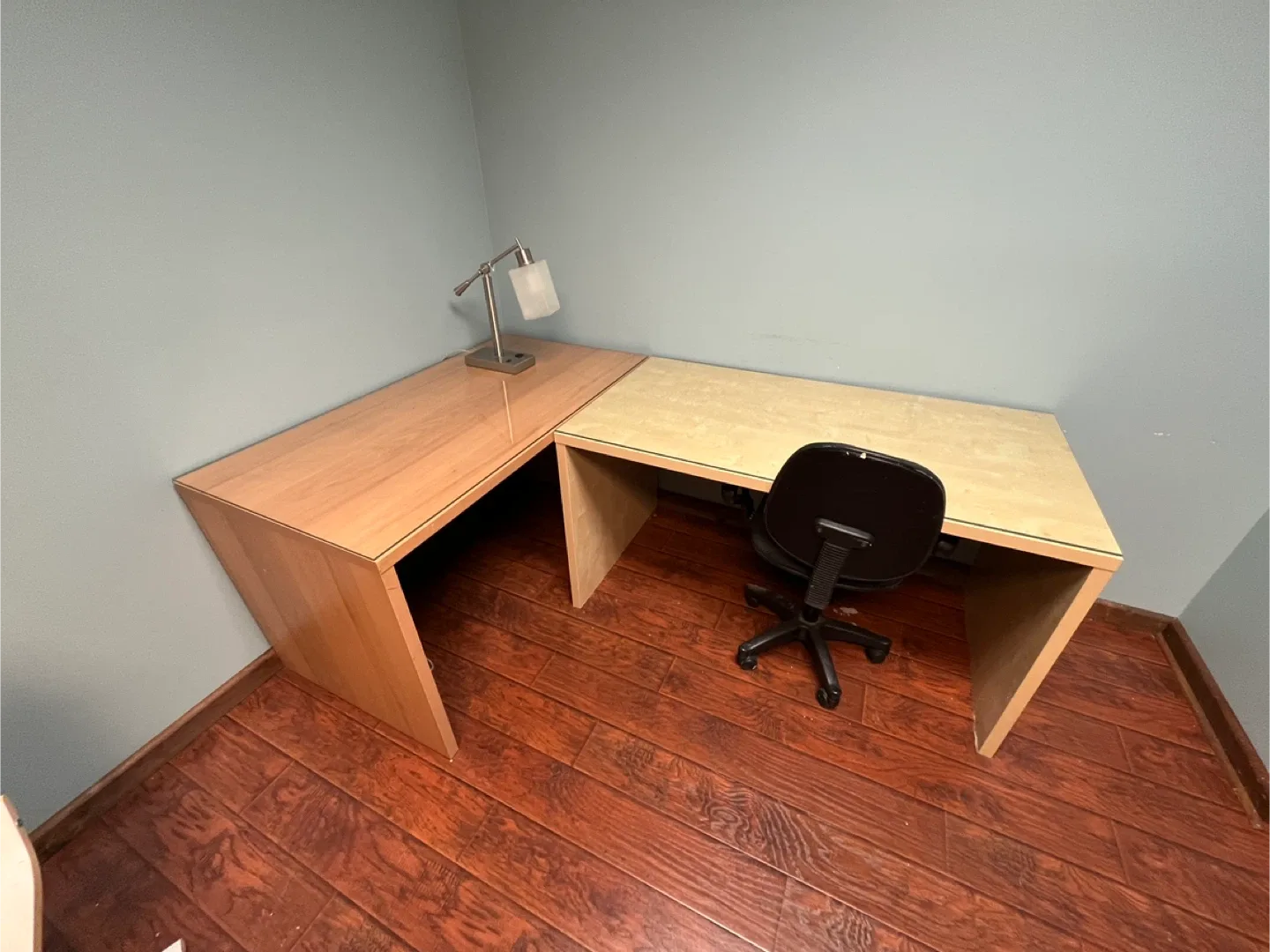 Office desks (please read description) image indicator(2)