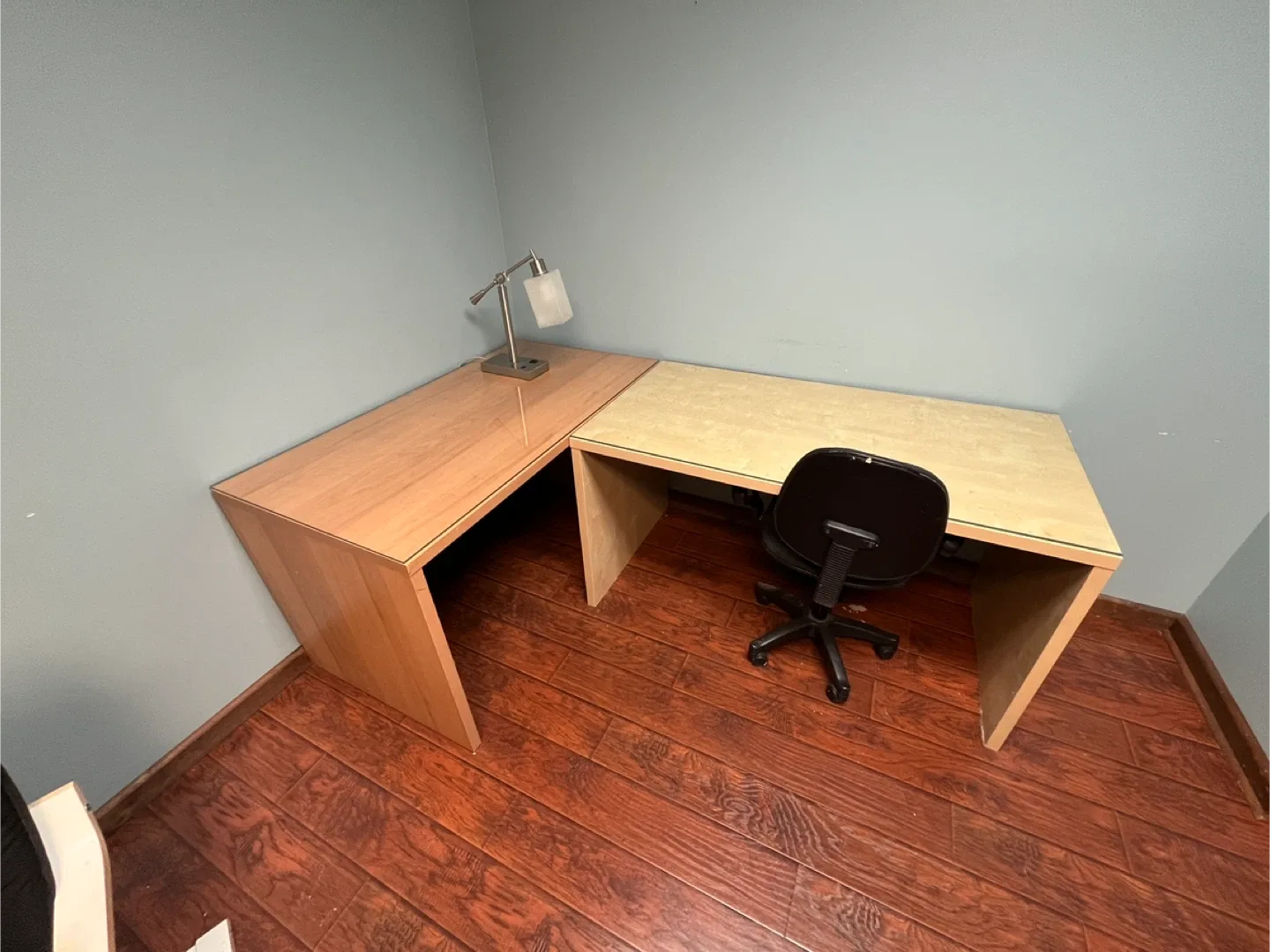 Office desks (please read description)