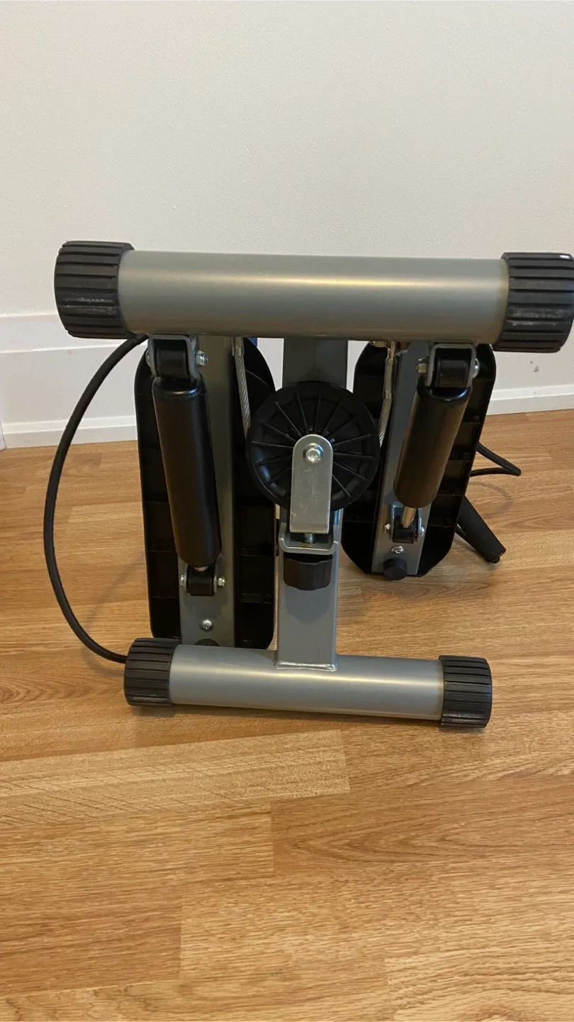 Sunny Health & Fitness Mini Stepper with Resistance Bands image indicator(4)