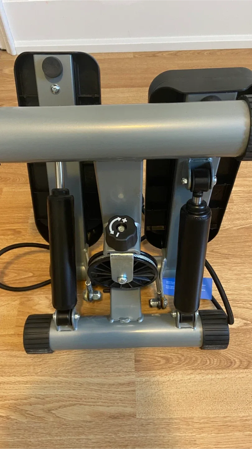 Sunny Health & Fitness Mini Stepper with Resistance Bands image indicator(5)