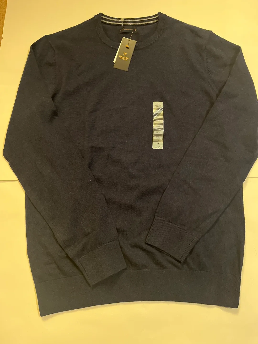 Denver Hayes Men's Sweater - Size M - New!