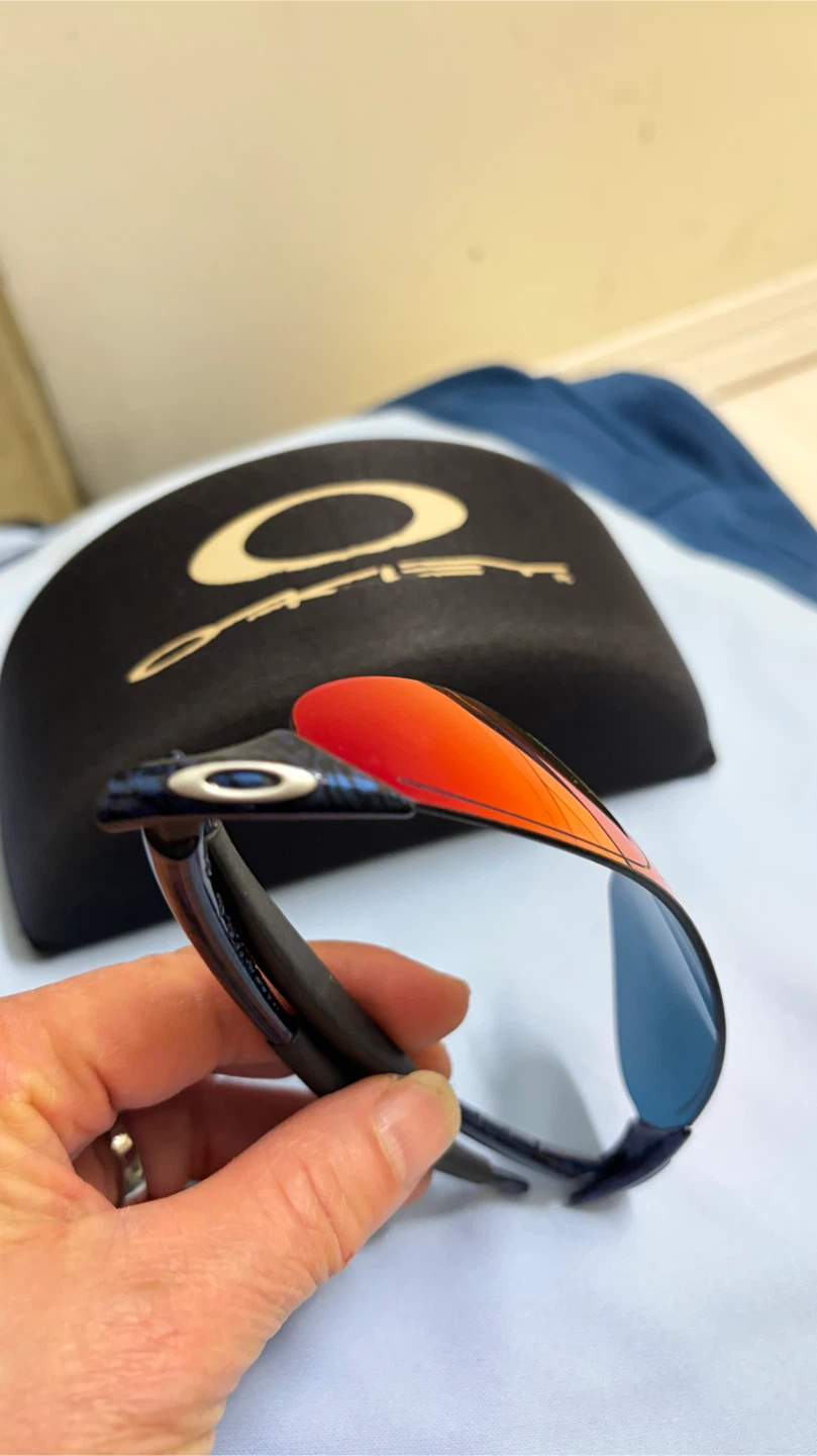 Oakley Sunglasses  ZERO MODEL with Case - photo 3
