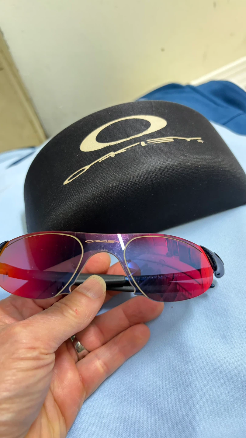 Oakley Sunglasses  ZERO MODEL with Case - photo 5