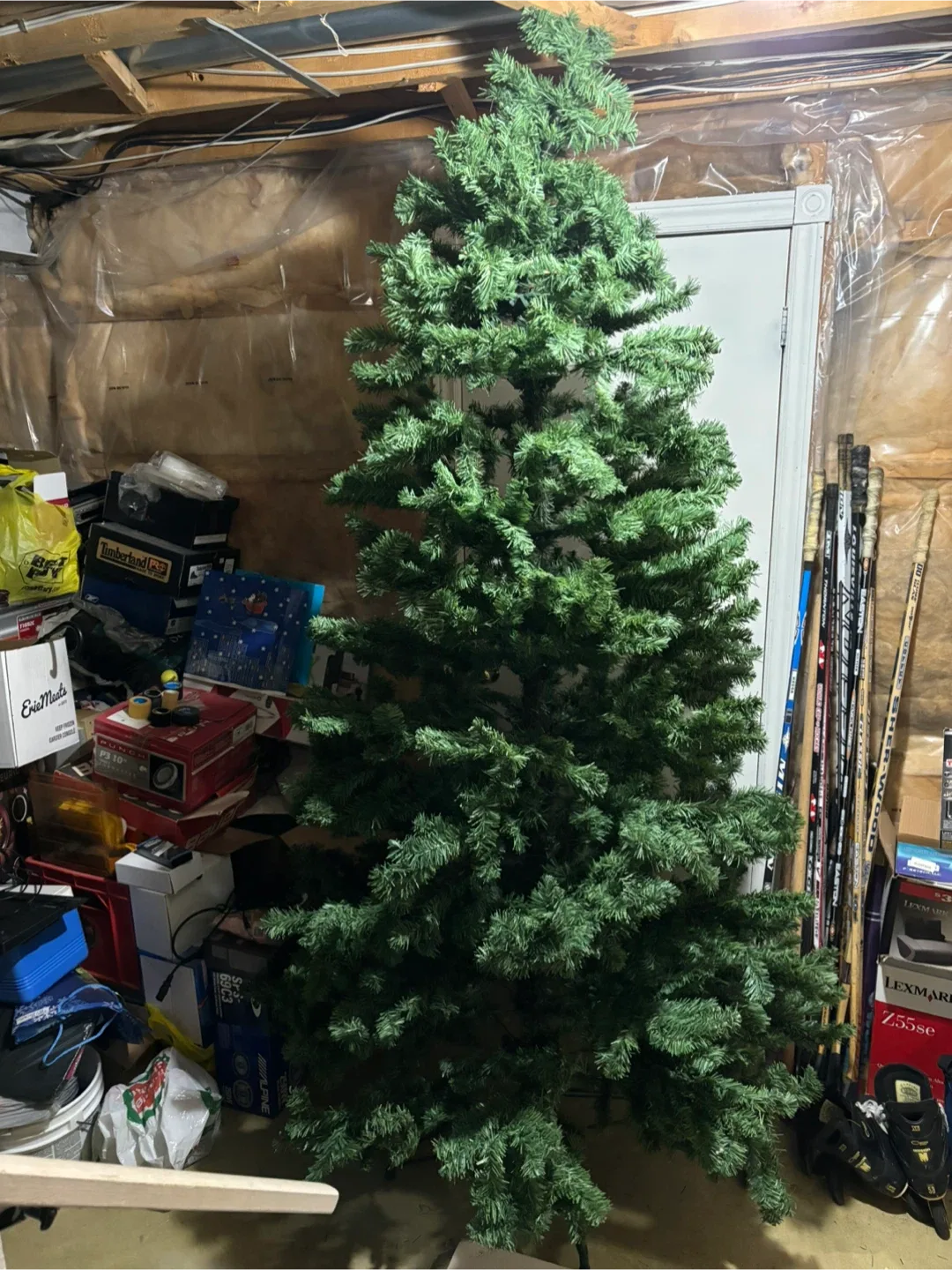 Beautiful 9ft Green Christmas tree