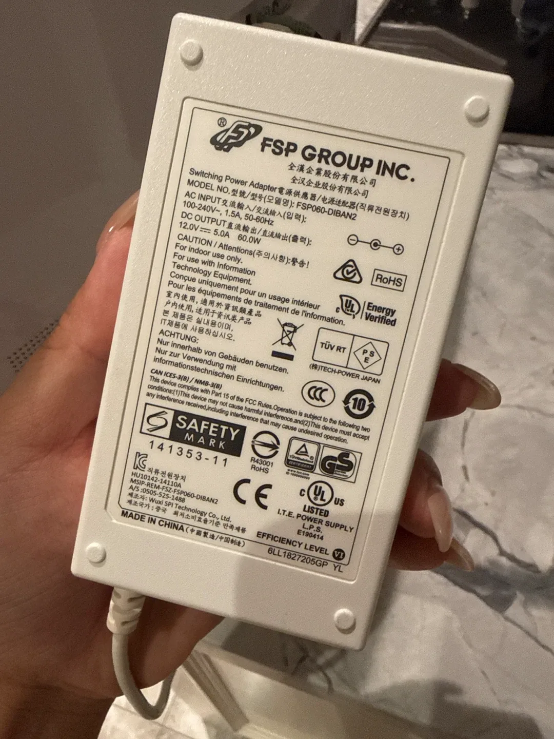 Acer 31.5 inch Curved Monitor image indicator(2)