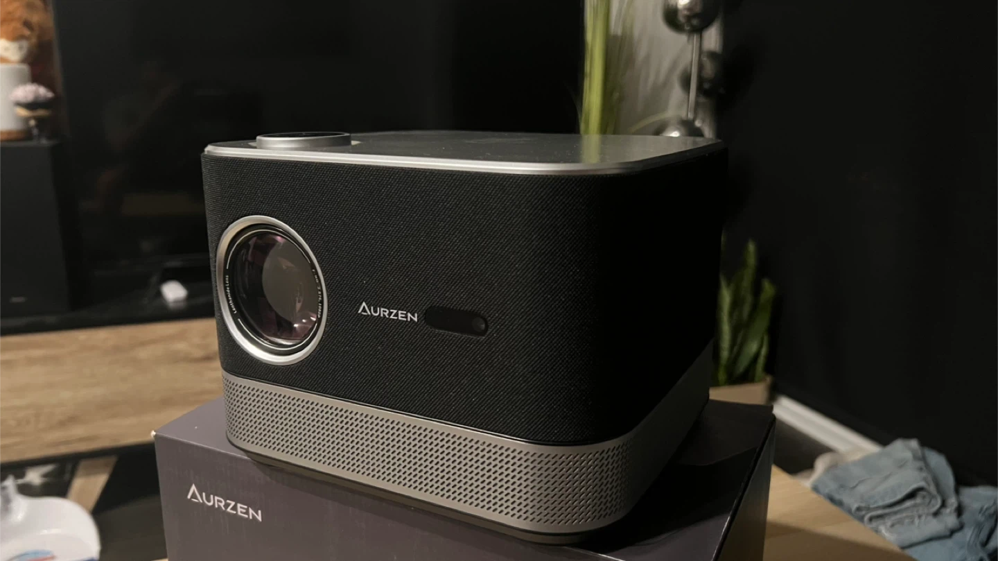 Aurzen Boom 3 Projector - Like New! - photo 2