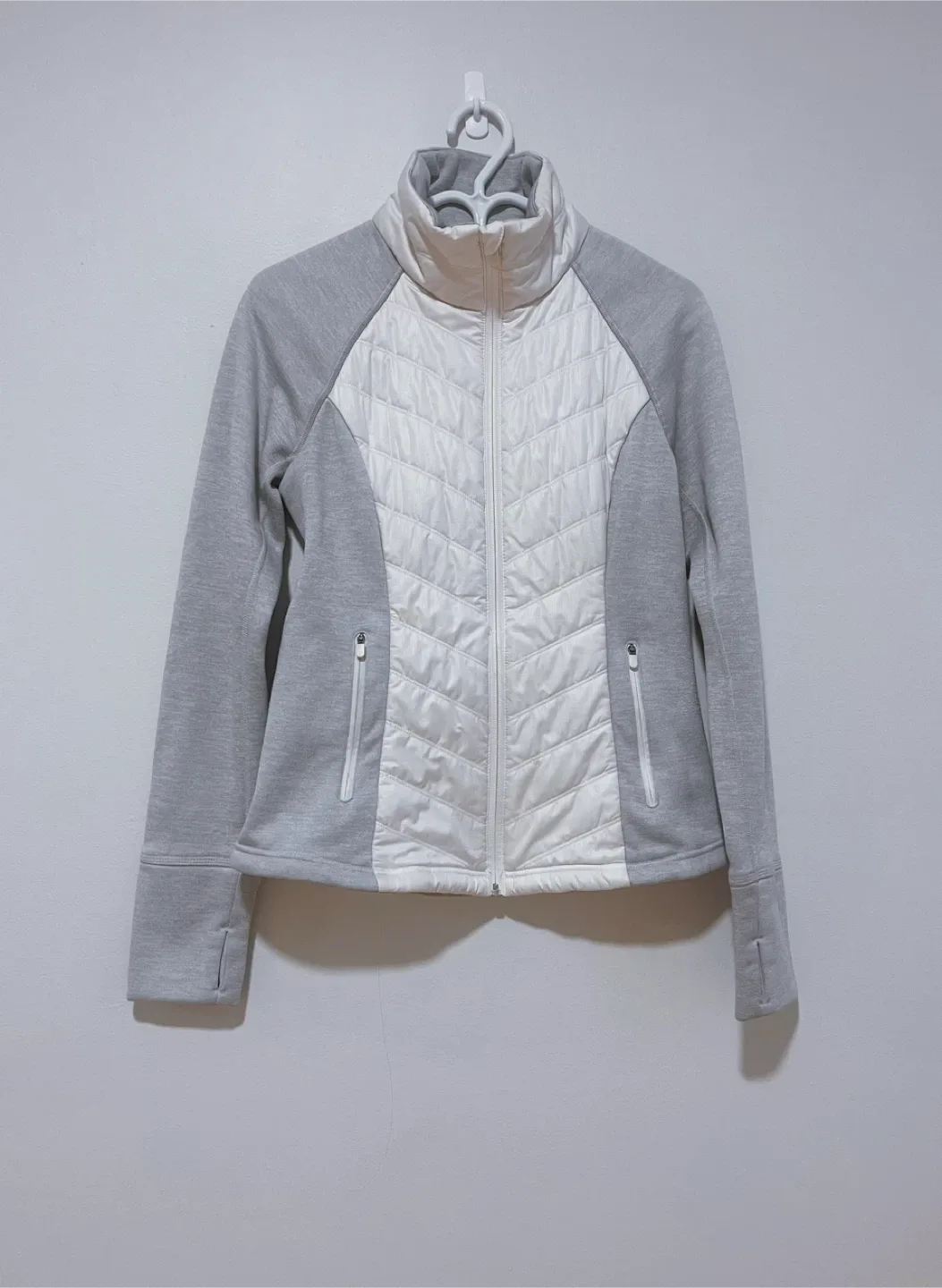 Women’s Zella Winter Padded Jacket & National Standards Hoodie image indicator(3)