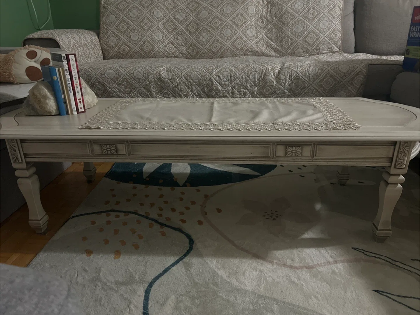 Elegant Coffee Table - Off-White