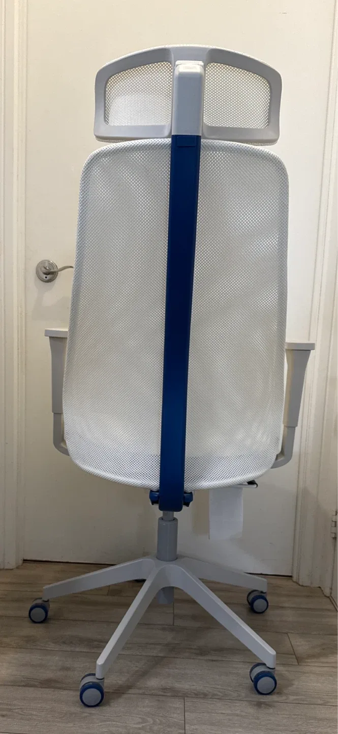 IKEA White Office Chair #Cleanout image indicator(2)