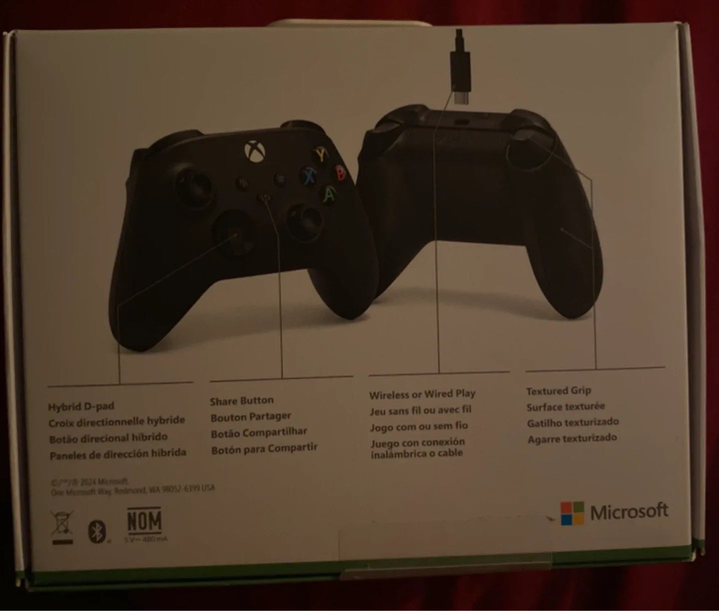 New Xbox Wireless Controller - Black image indicator(2)