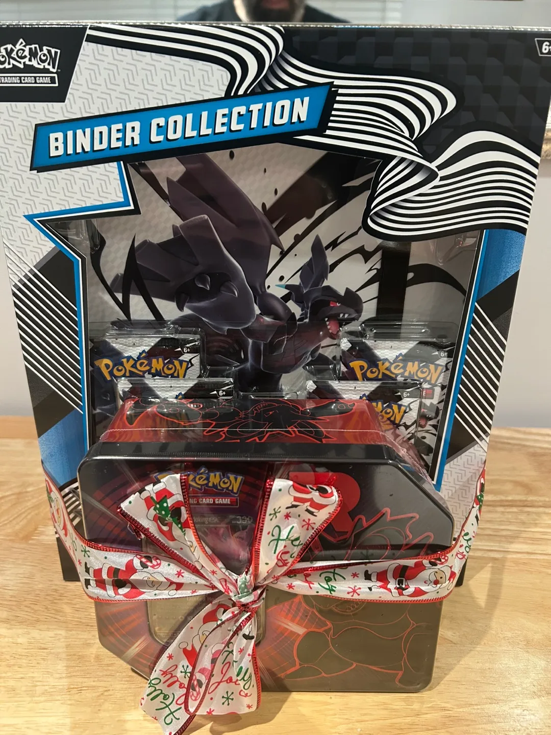 Pokémon Binder Collection Trading Card Game and tin