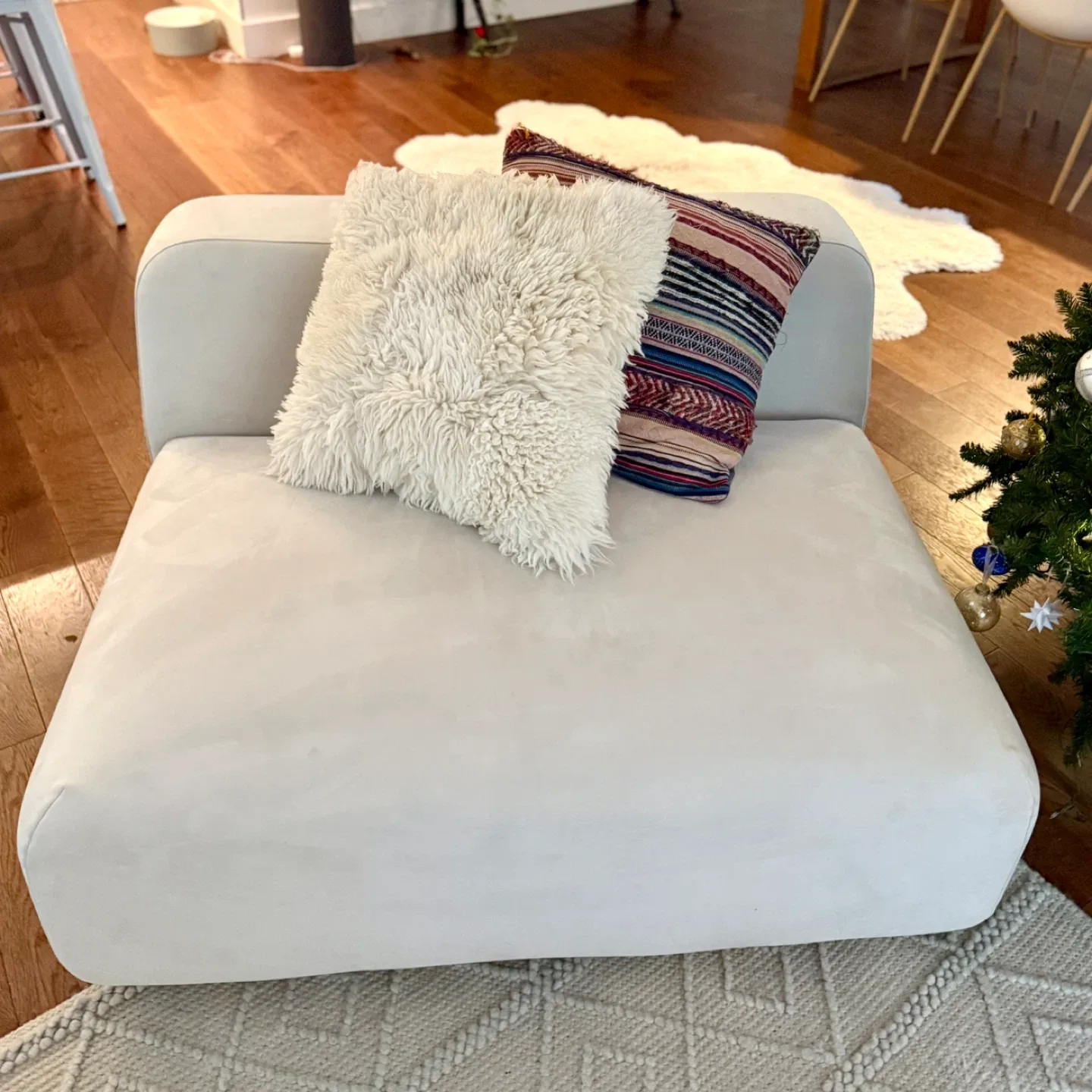 Rove Concepts BODEN love seat