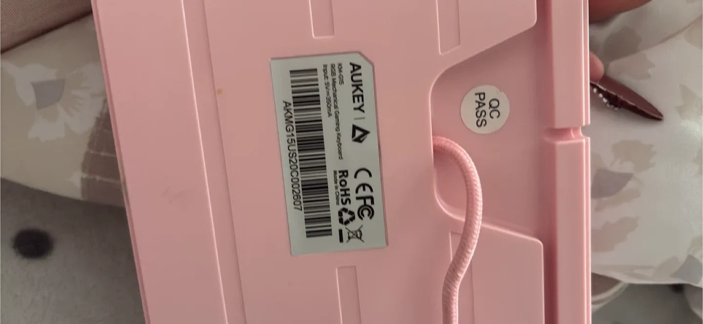 Aukey KM-G15 Pink Mechanical Keyboard image indicator(2)