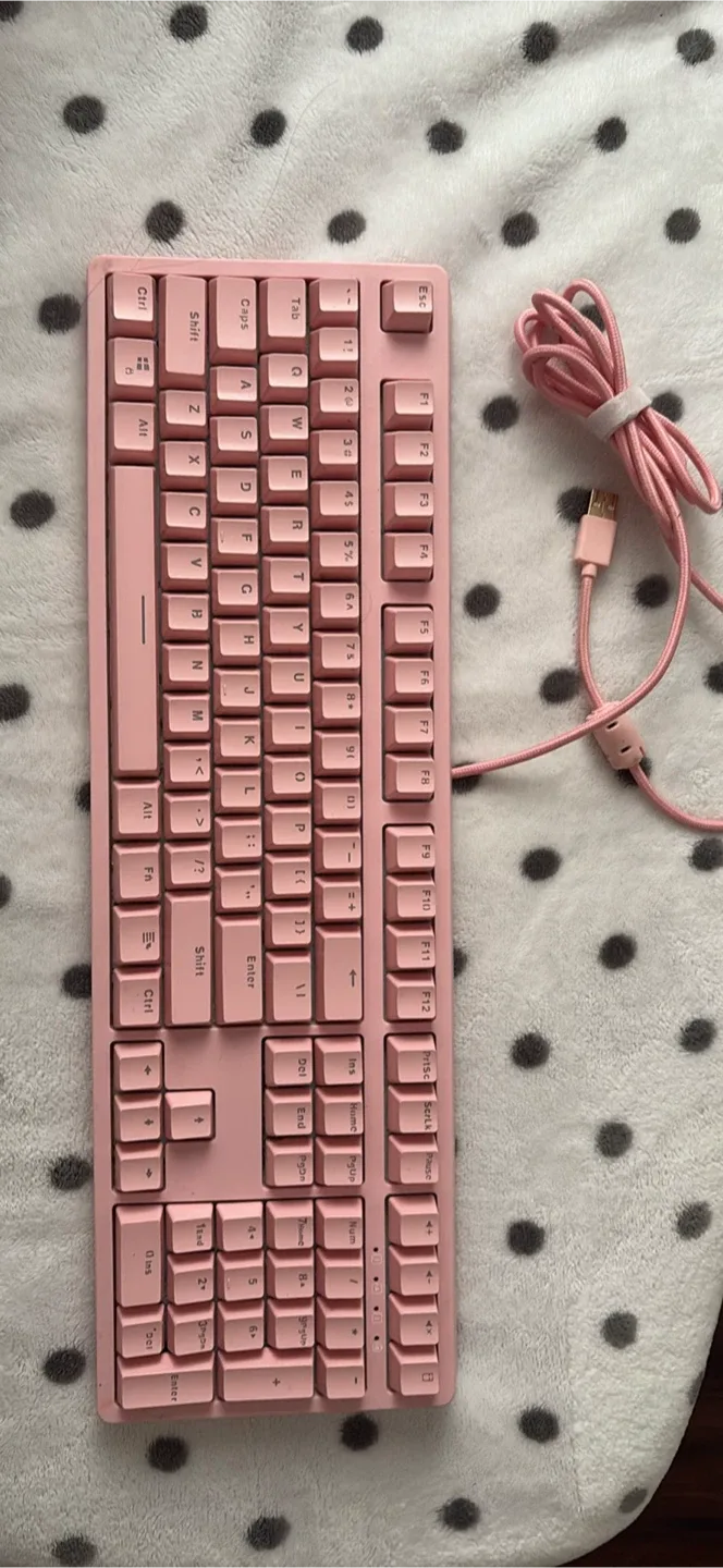 Aukey KM-G15 Pink Mechanical Keyboard