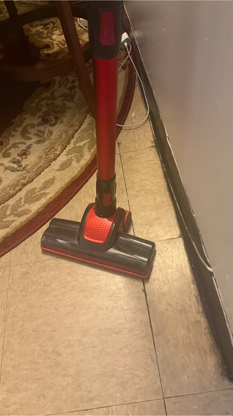 Red & Black Cordless Vacuum - photo 2