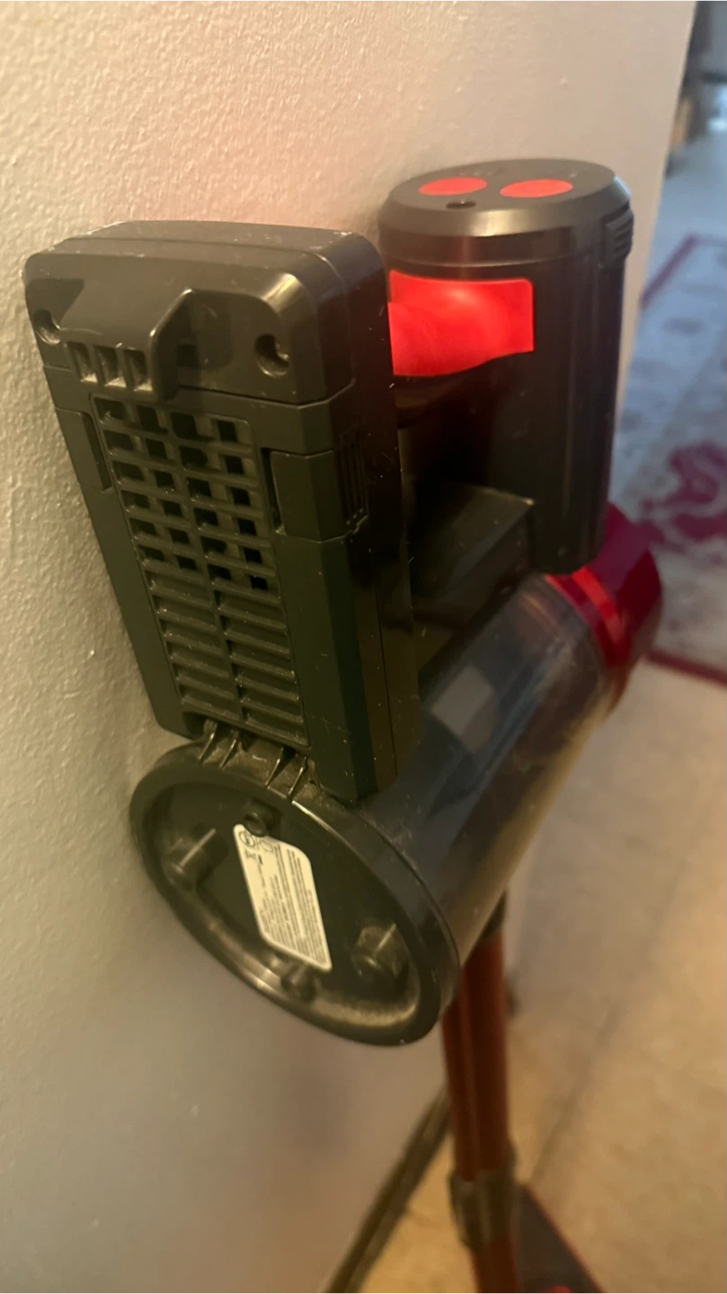 Red & Black Cordless Vacuum - photo 4