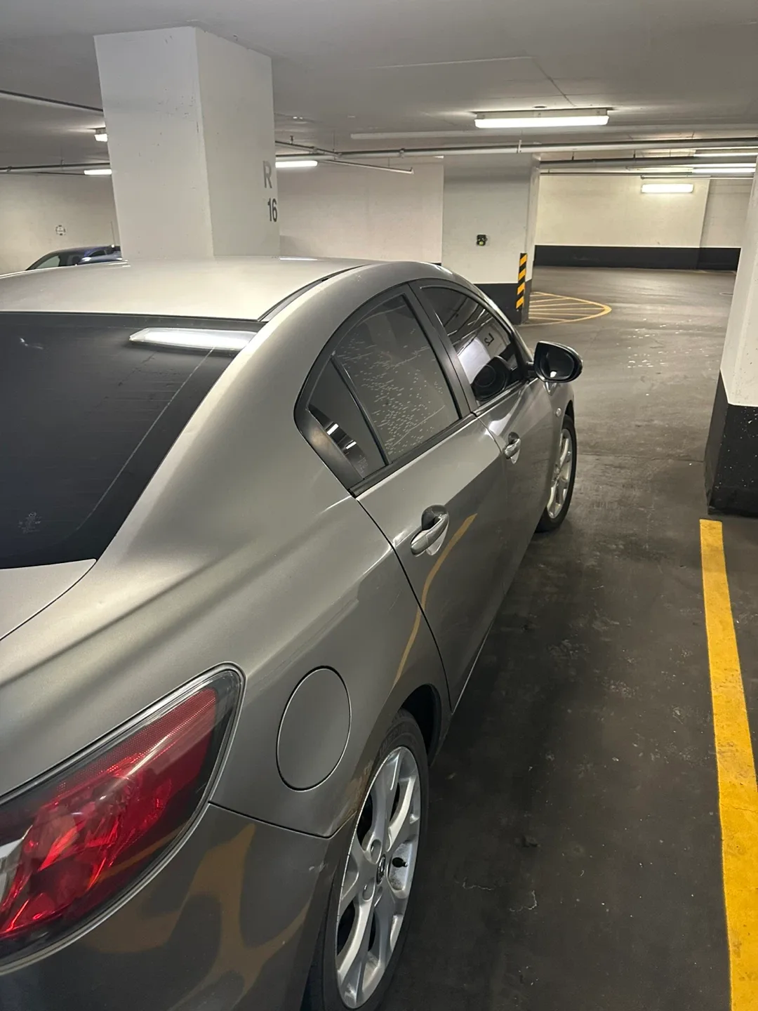 Mazda 3 Sedan - Silver