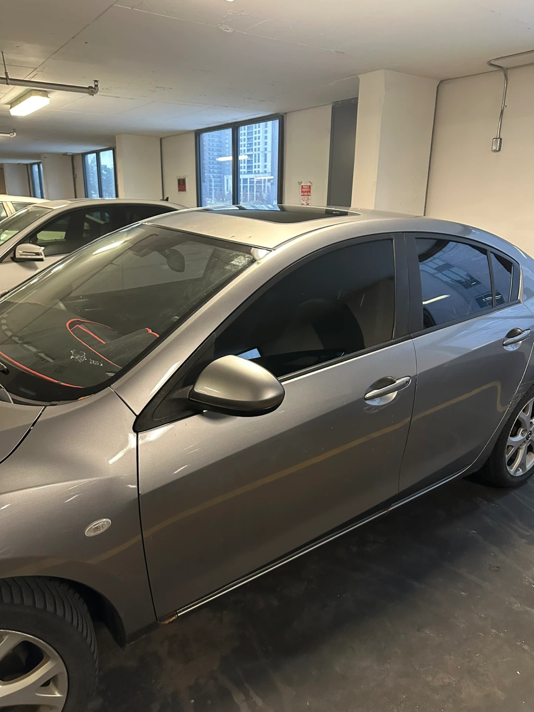 Mazda 3 Sedan - Silver - photo 3