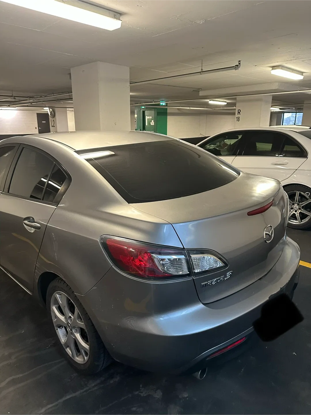 Mazda 3 Sedan - Silver image indicator(2)