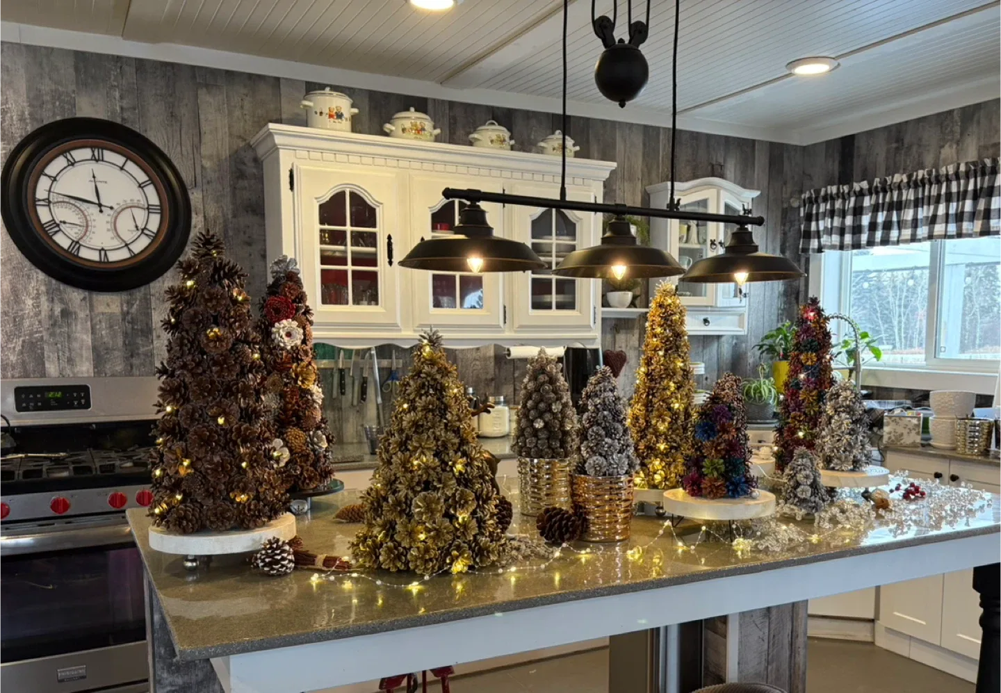 Pine Cone Christmas Tree Decoration image indicator(10)