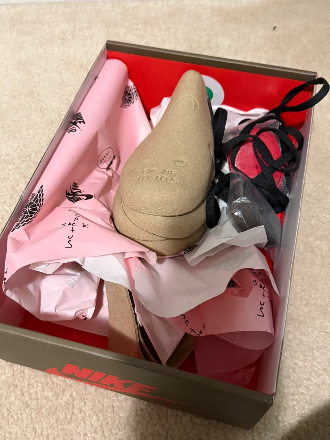 Jordan 1 x Travis Scott - Moha High - Size 9.5 Men image indicator(9)