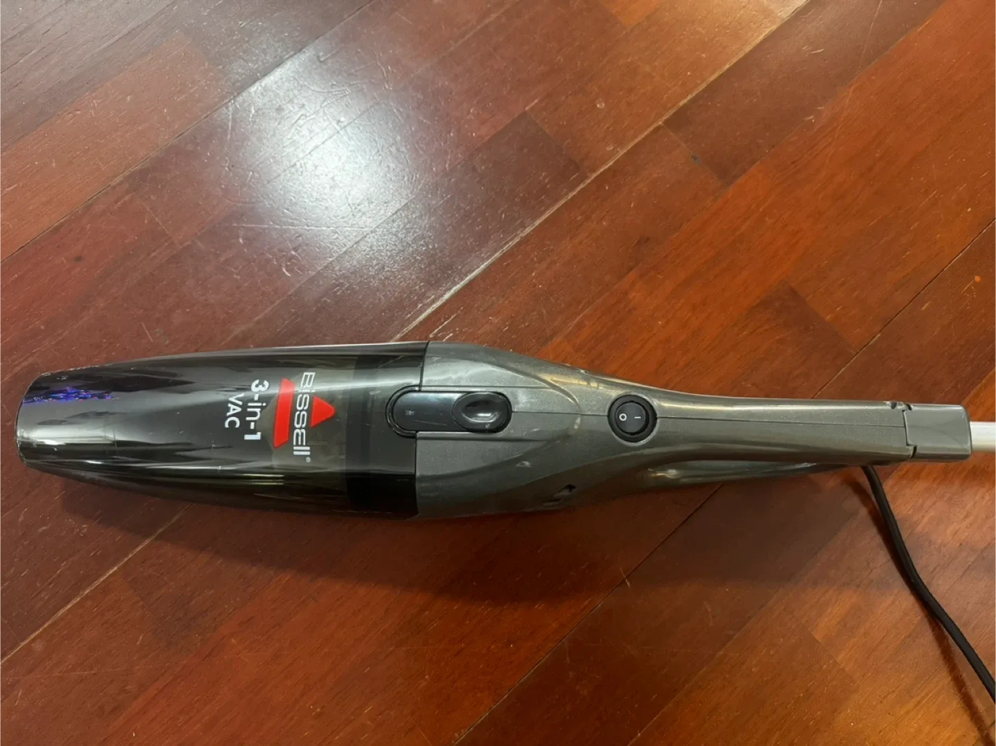 Bissell 3-in-1 Vacuum, Model 38B1-F image indicator(2)