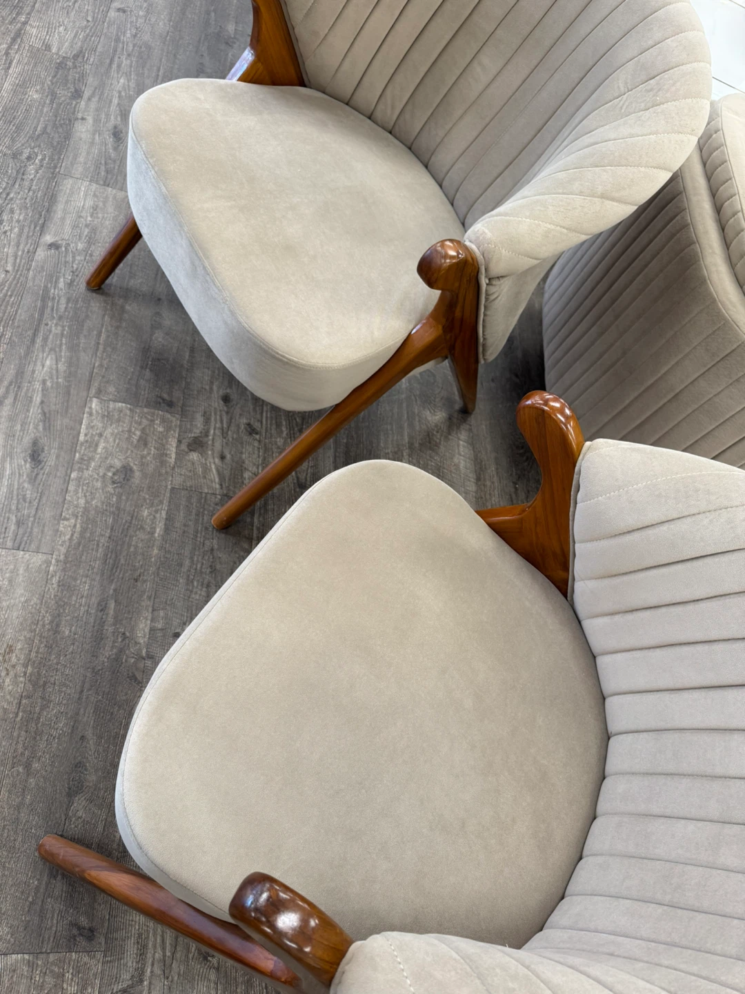 Pair of Accent Chairs - Beige Upholstery - photo 3