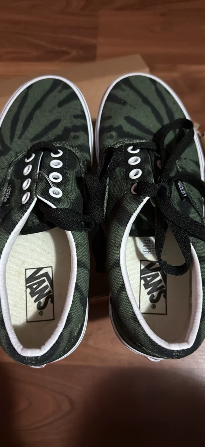 Vans Era Garden Green/Tie Dye Size 2.5K - photo 2