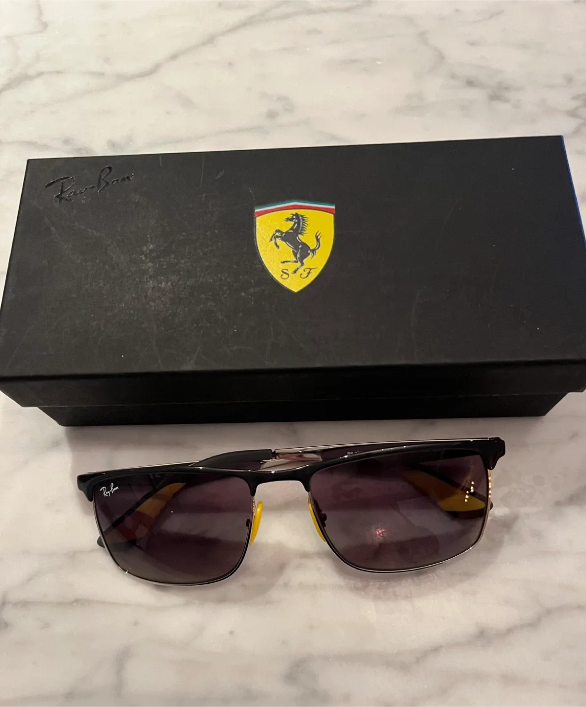 Ray-Ban Scuderia Ferrari Sunglasses # Cleanout image indicator(5)