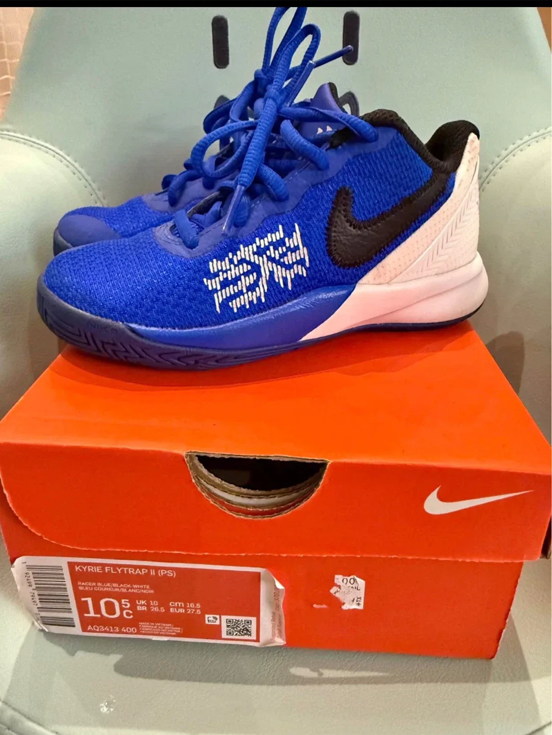 Nike Kyrie Flytrap II (PS) Size 10.5