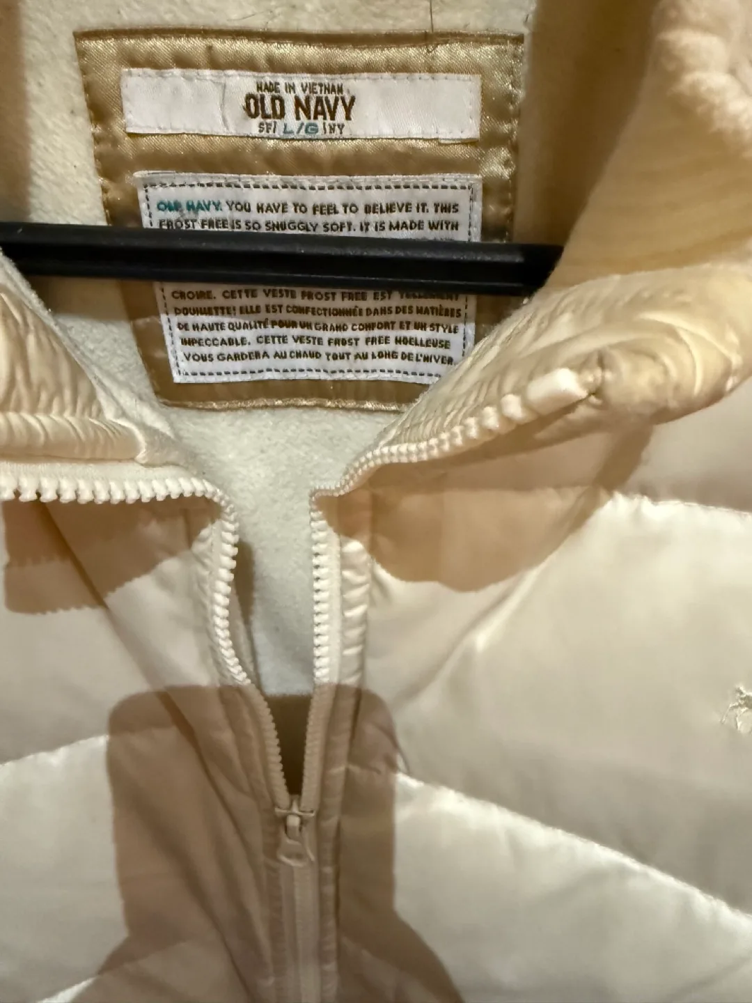 Old Navy Puffer Jacket - Size Large #Cleanout image indicator(4)