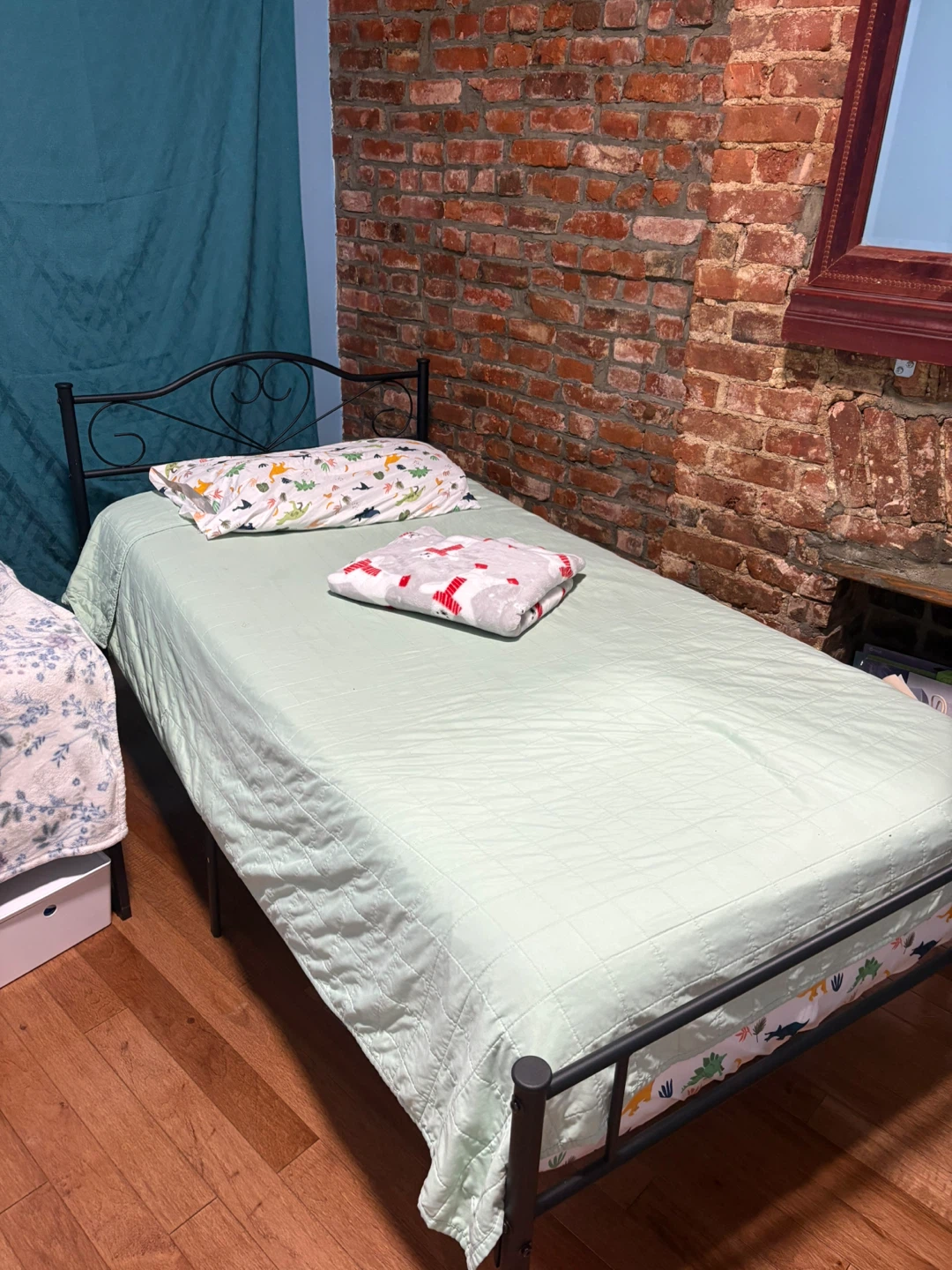 Twin Size Bed Frame ONLY- Black Metal - photo 2