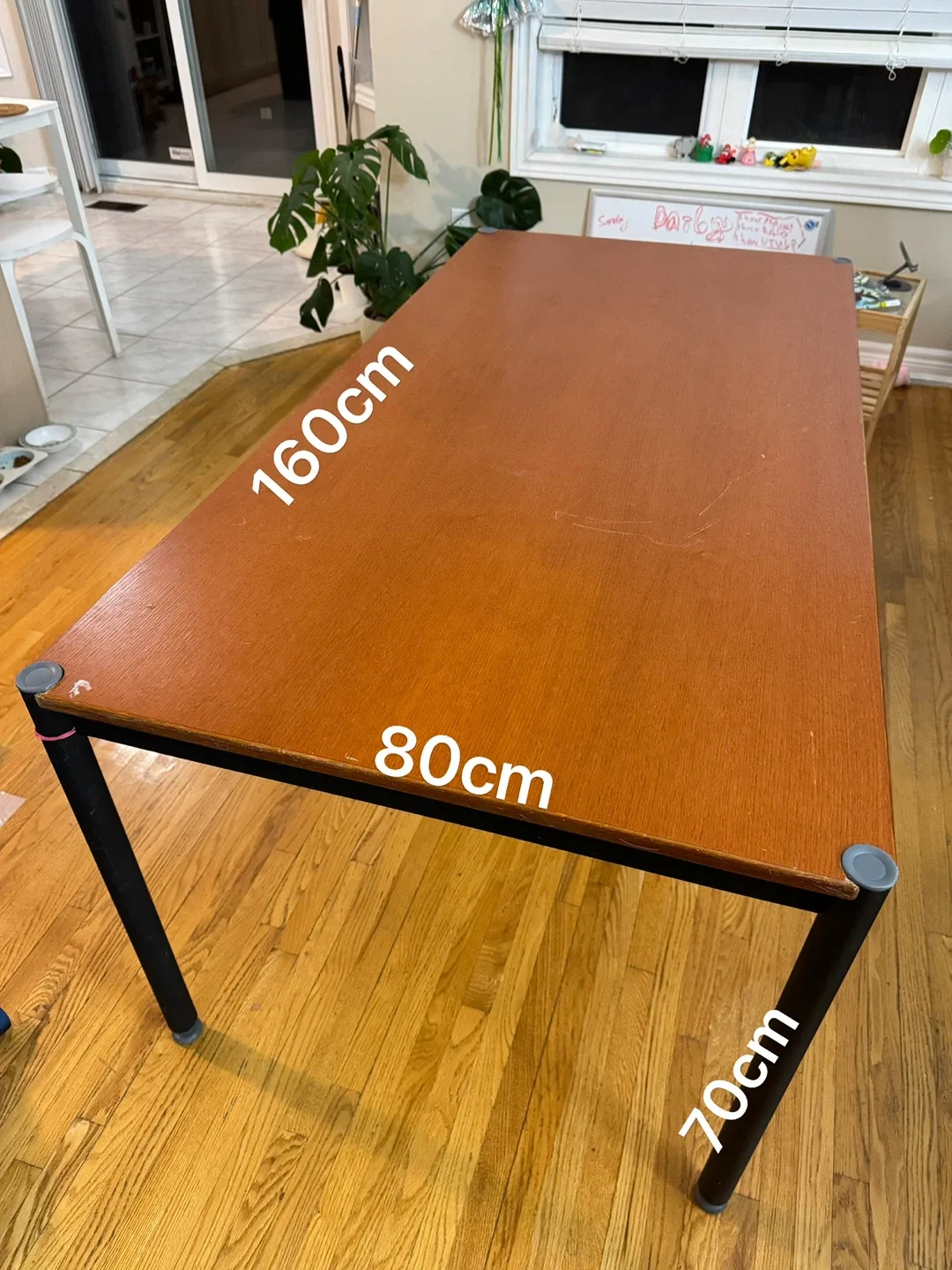 Wood Table (160cm x 80cm)