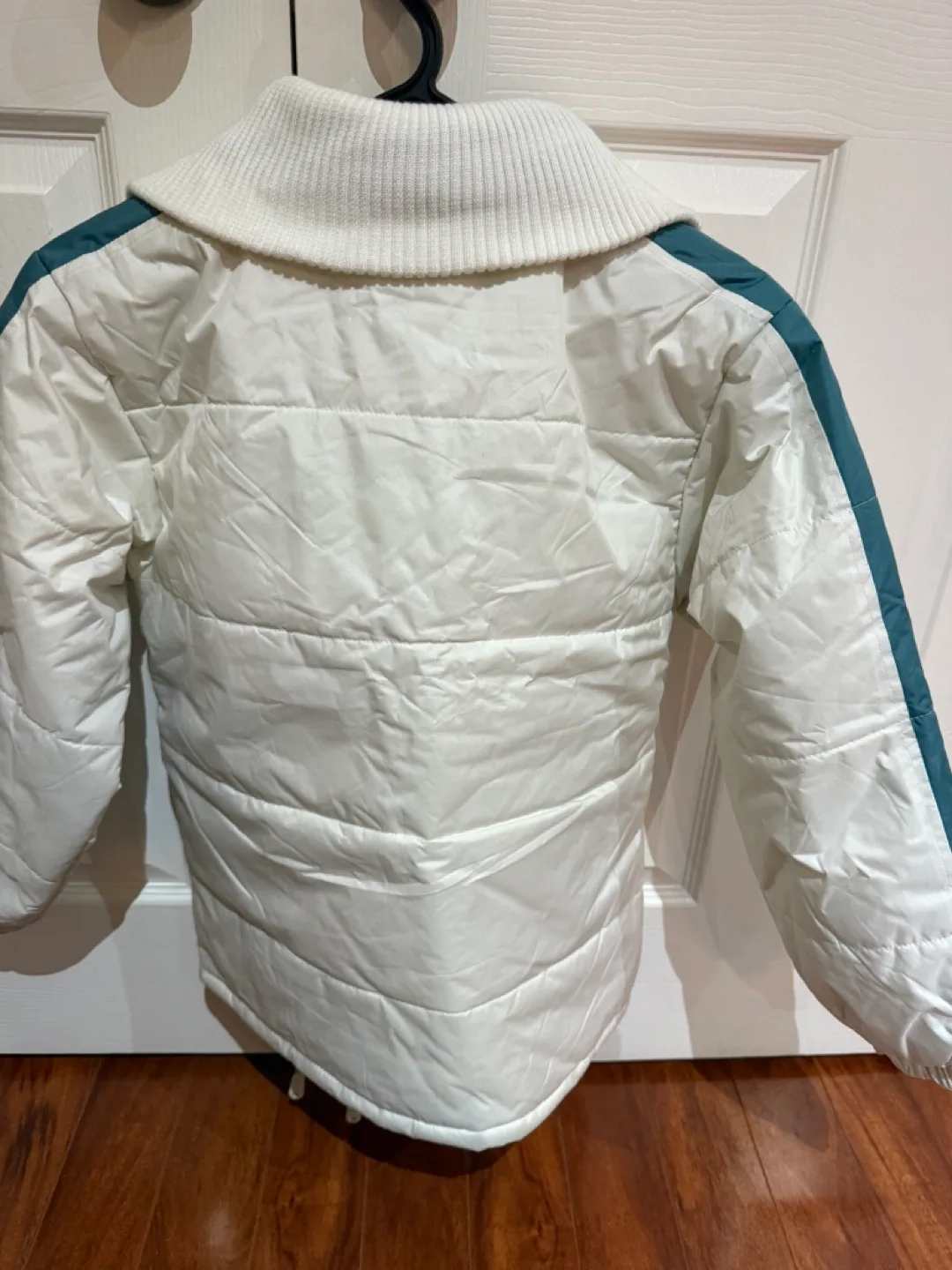 Sport Size S White Puffer Jacket #Cleanout image indicator(3)