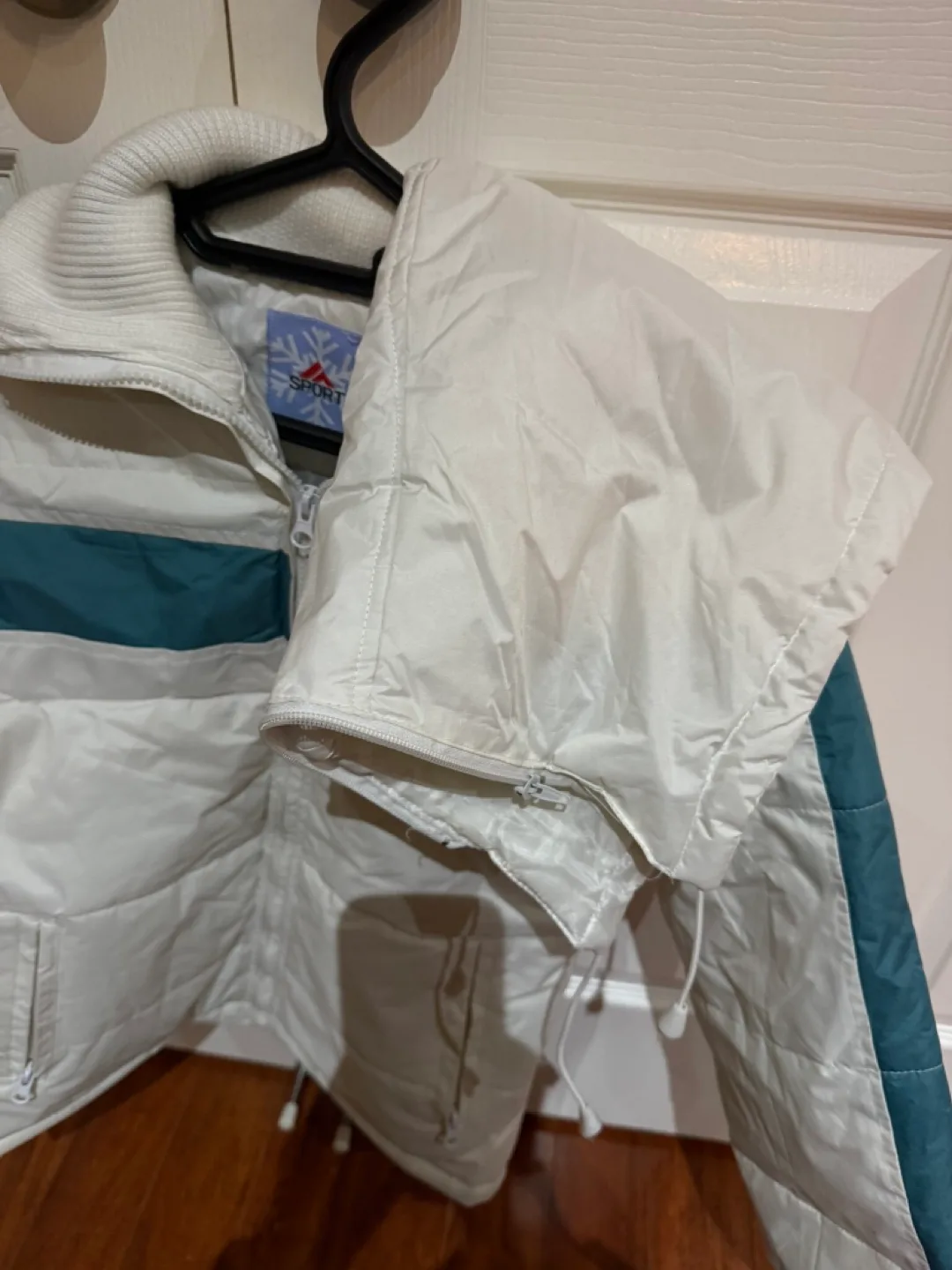 Sport Size S White Puffer Jacket #Cleanout image indicator(5)