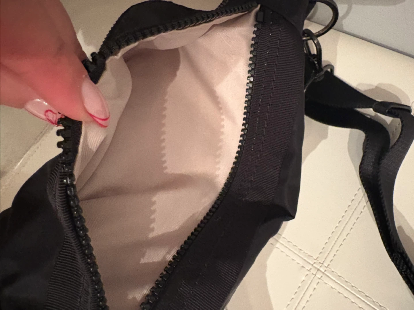 Lululemon Festival Bag in Black - photo 5