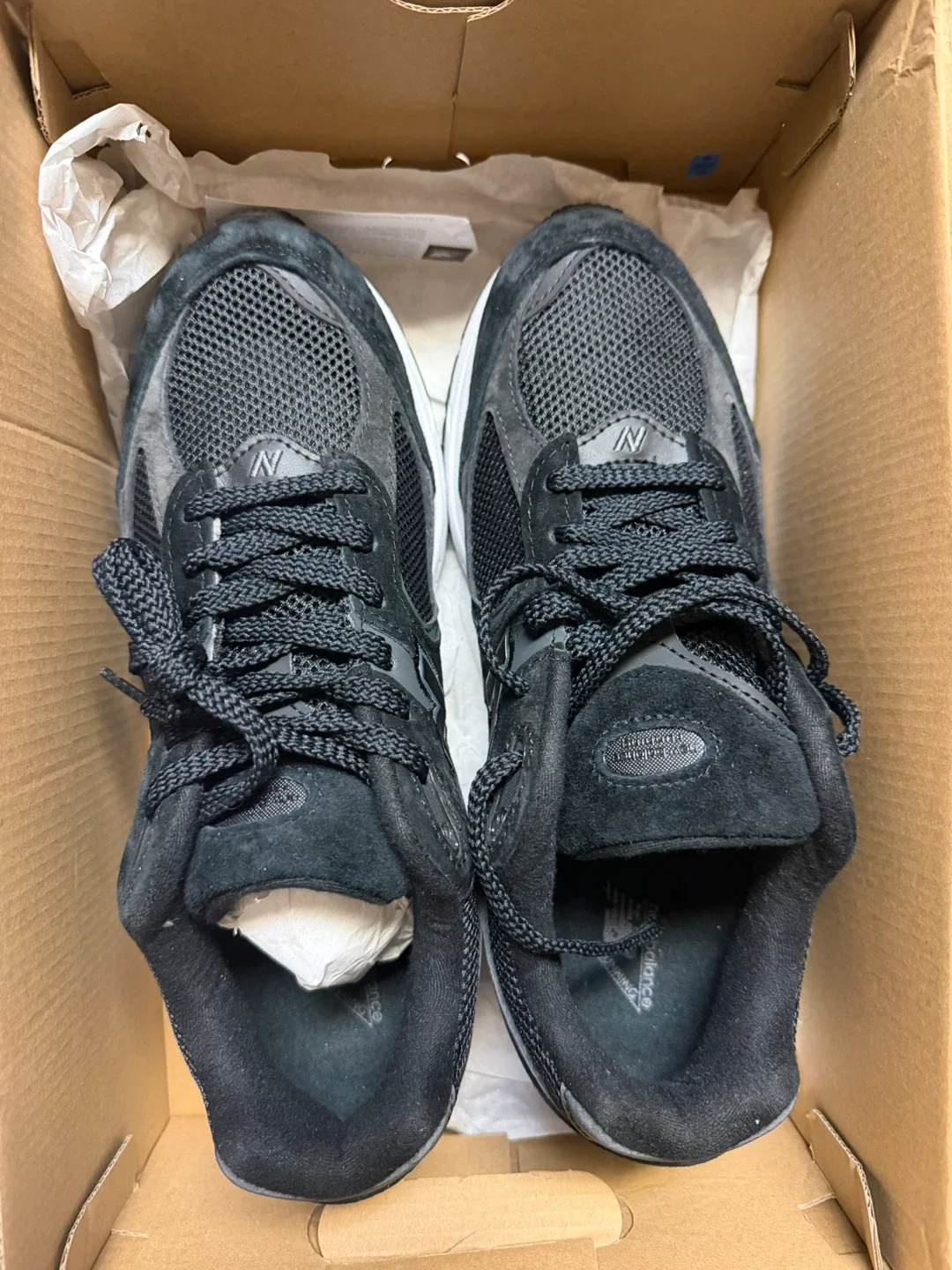 New Balance 2002R Black/Grey Sneakers image indicator(6)