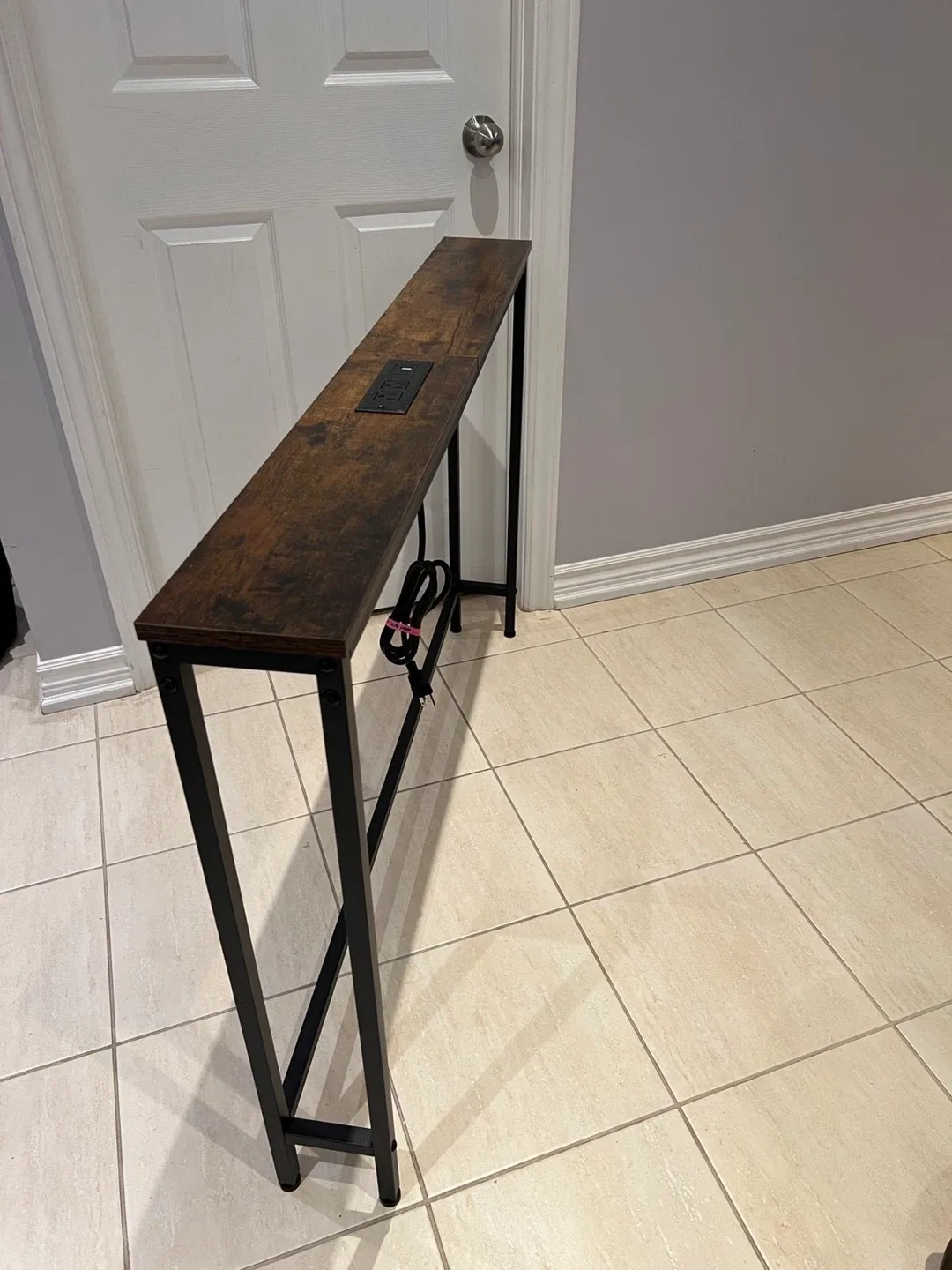 Console Table with Power Outlets image indicator(2)