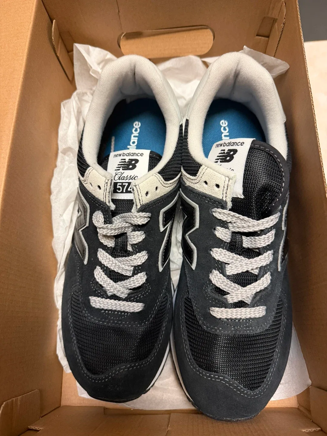 New Balance 574 Classic Black Sneakers size 8 image indicator(7)