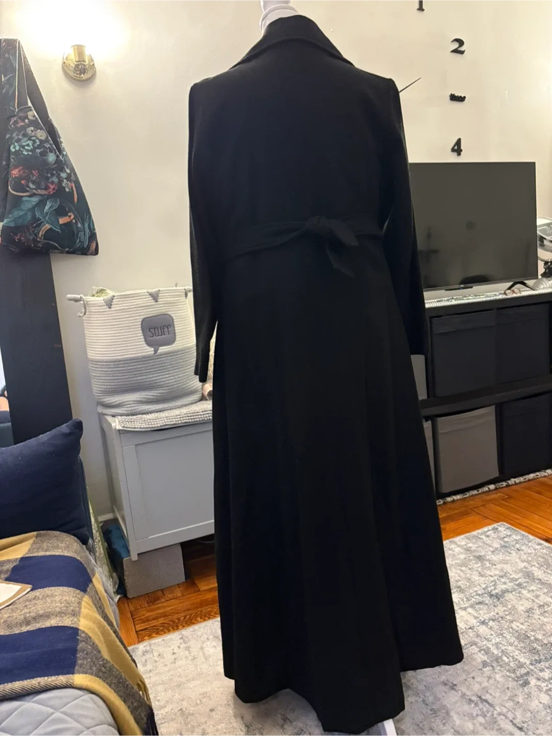 Long Black maxi Coat with Belt image indicator(4)