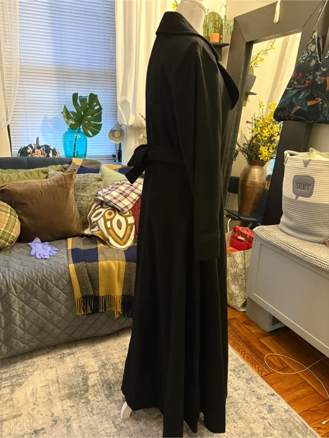 Long Black maxi Coat with Belt image indicator(5)