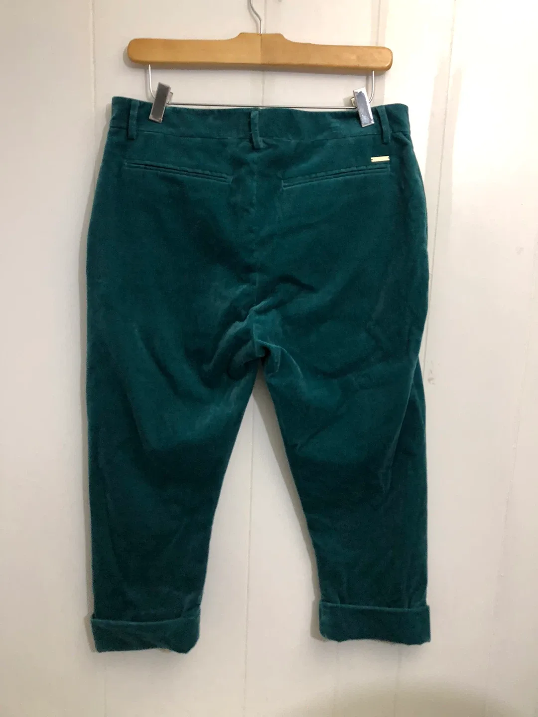 Women’s Velvet Teal Capri Pants. Size 42. Dsquared2. image indicator(2)