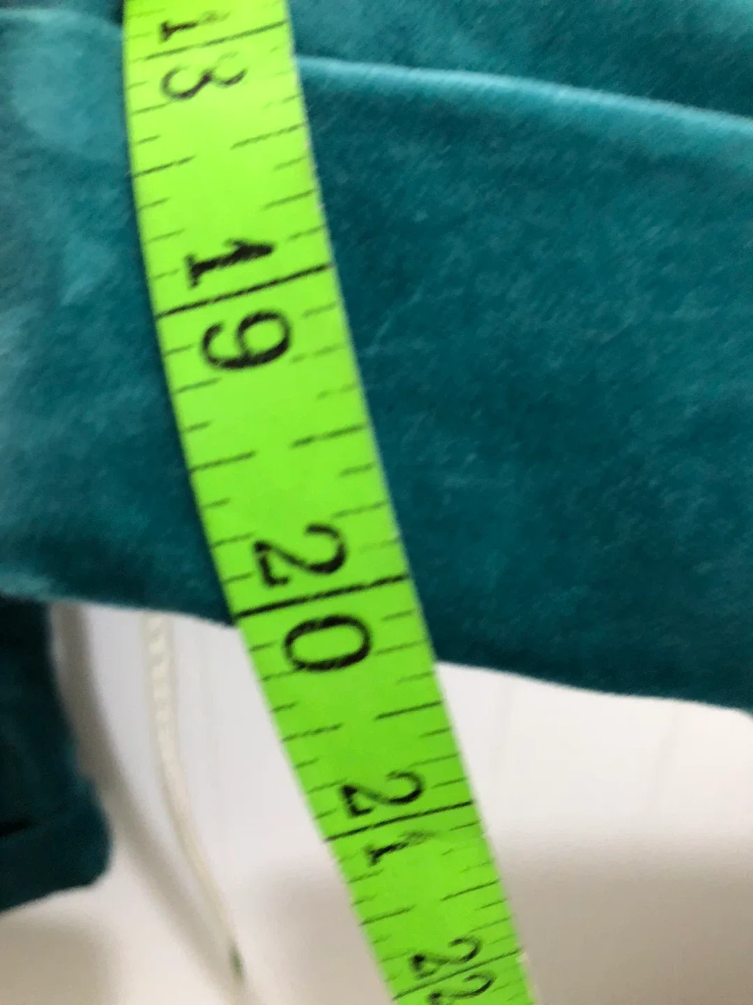 Women’s Velvet Teal Capri Pants. Size 42. Dsquared2. image indicator(5)