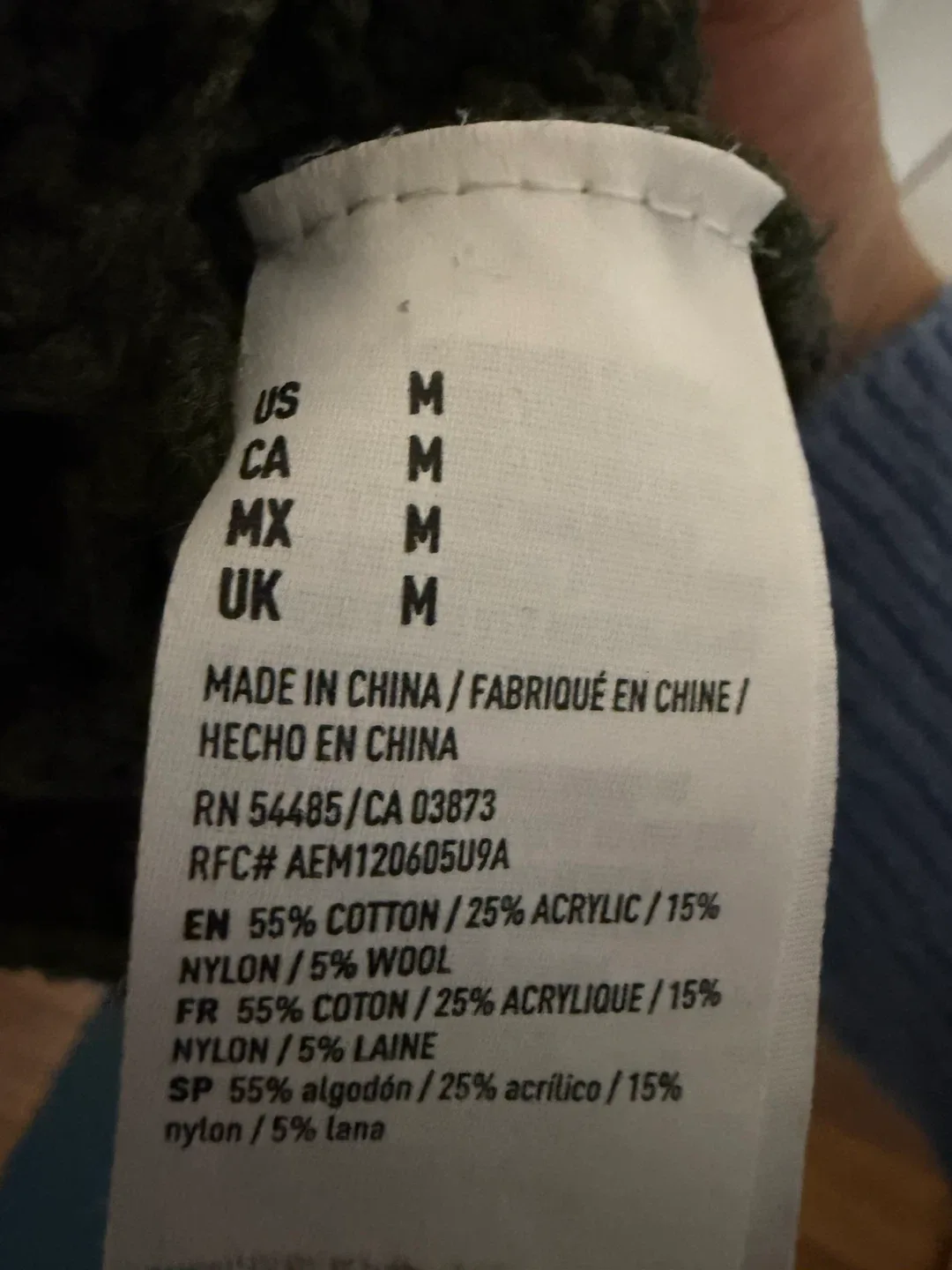 #Cleanout Free American Eagle Green Knit Sweater image indicator(3)