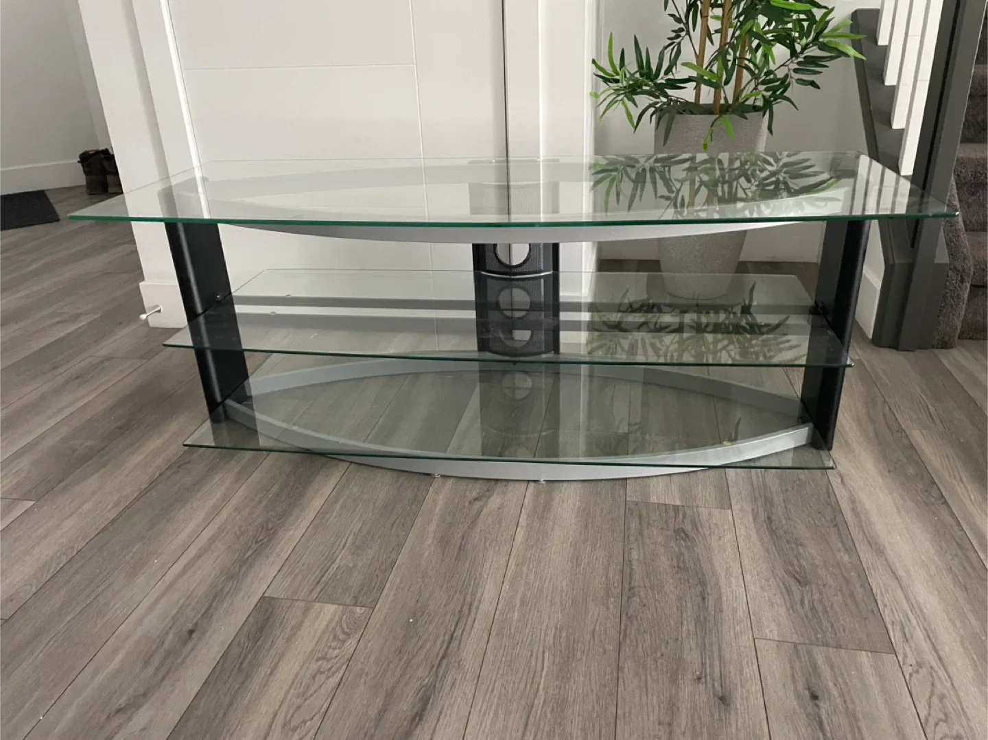 Glass TV Stand image indicator(6)