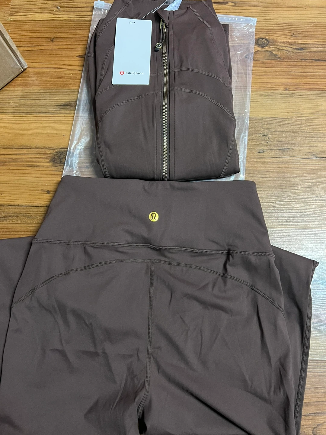 New Lululemon Jacket & Leggings Set - photo 3