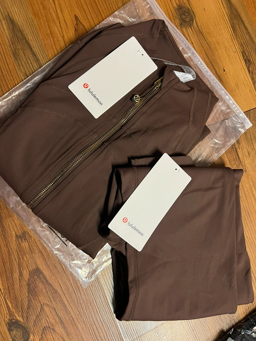 New Lululemon Jacket & Leggings Set