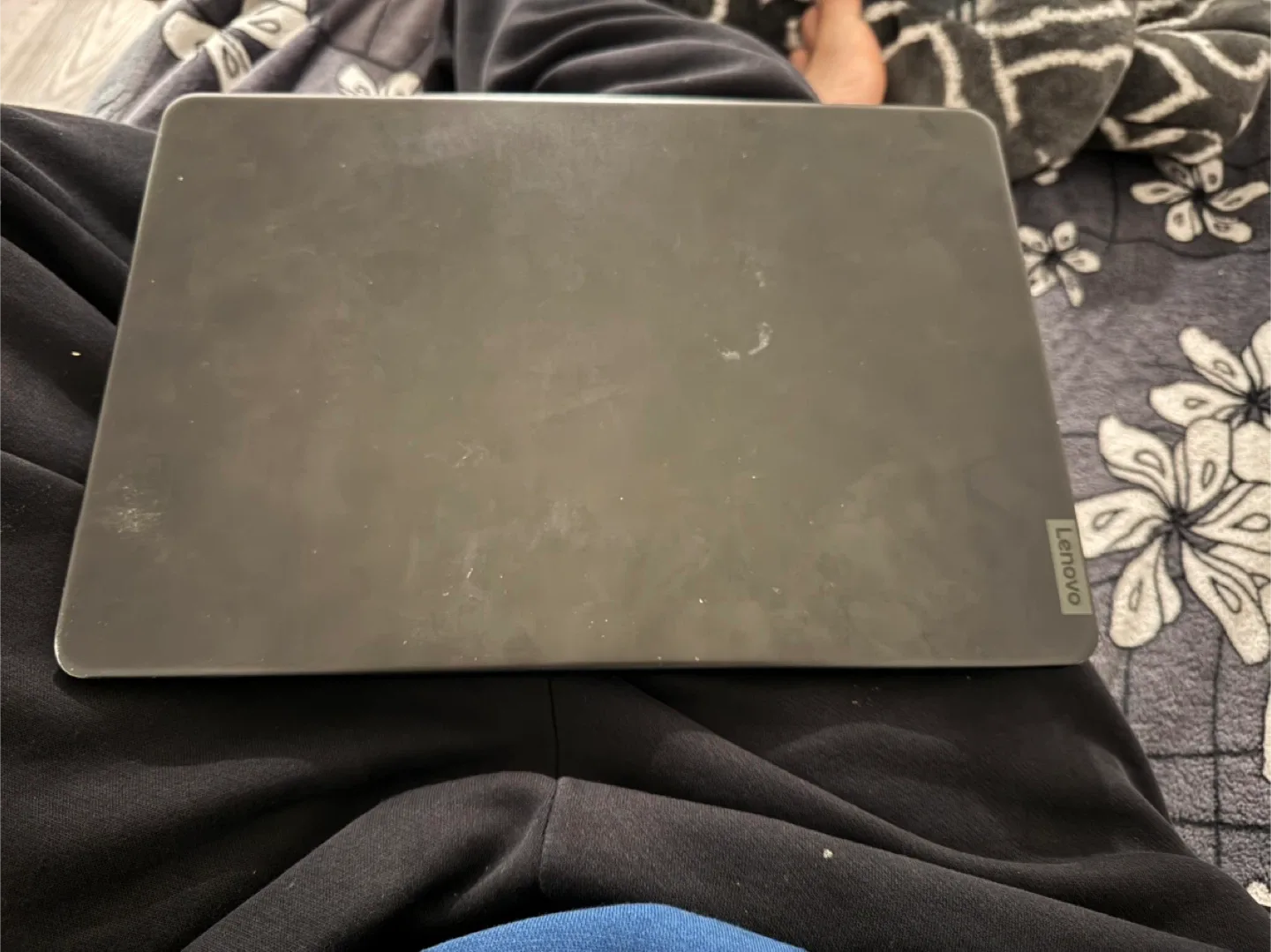 Lenovo Laptop - Great Condition! image indicator(3)