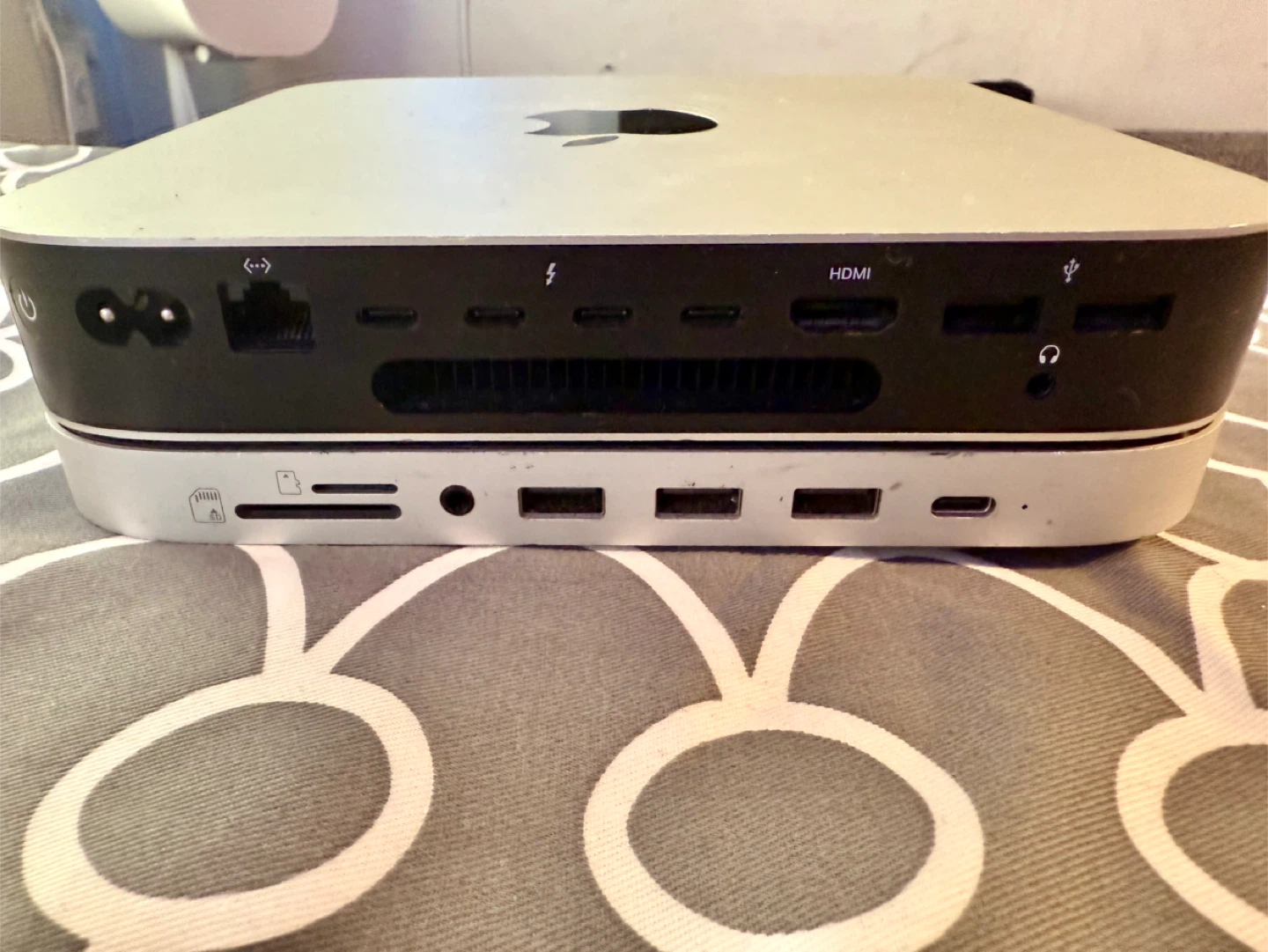 Apple Mac Mini M2 Pro (2023) - 16GB RAM / 512GB  + Satechi Hub - photo 3